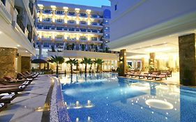 Lk Miracle Suite Pattaya